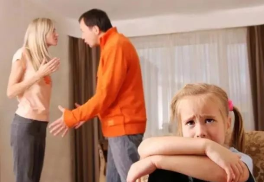 丈夫亲子鉴定孩子父母成婚姻必备，真的是女性“不安分”？