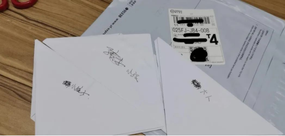 申请亲子鉴定麻烦吗，哪些东西可以做？血痕样本可以吗？